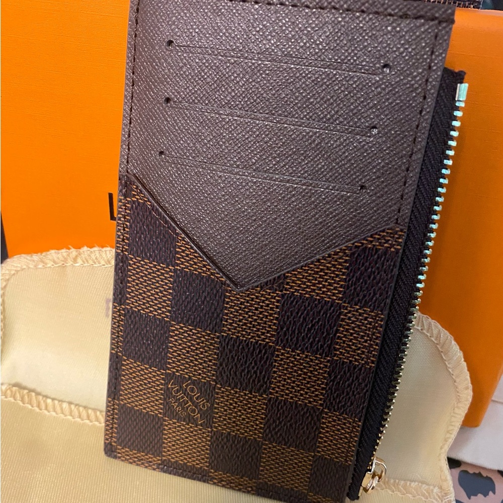 Inspired Louis Vuitton Brown Checkered Card Holder